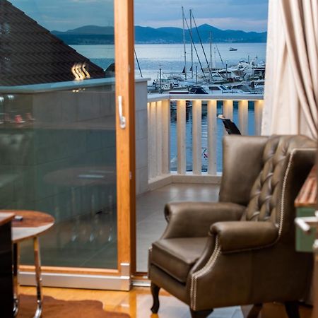 Suites Kod Guste Sukošan Exterior foto